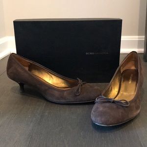 BCBG MAX AZRIA Brown Suede Kitten Heels